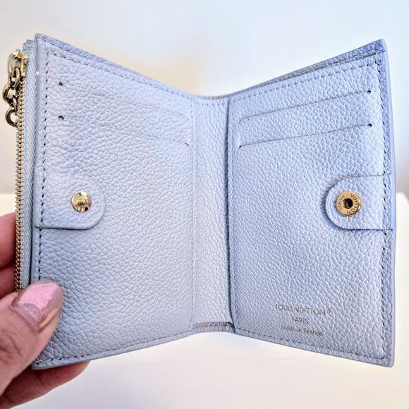 Rare sold out Louis Vuitton Portefeuille Lisa Empreinte Bifold Wallet blue azure - Picture 8 of 10